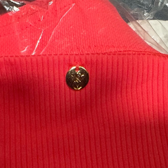 NEW w/o Tags Victoria’s Secret High-waisted, full coverage bikini bottoms - Picture 2 of 3